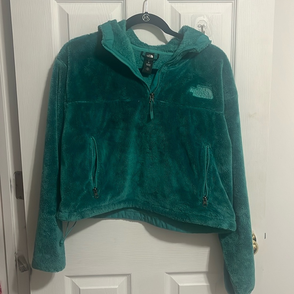 North face pullover